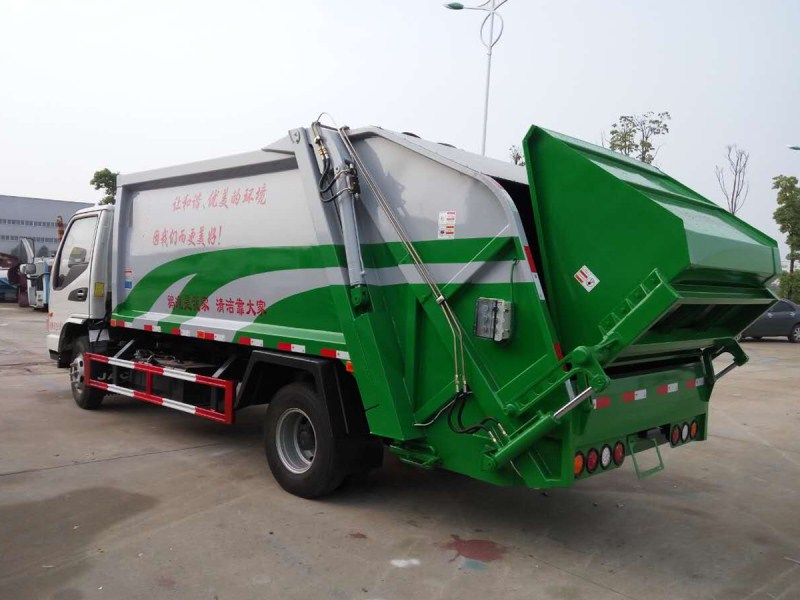 江淮8方压缩垃圾车发车广西河池
