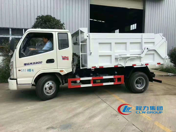 衡阳张总订购凯马5方对接垃圾车，建筑垃圾清运好帮手