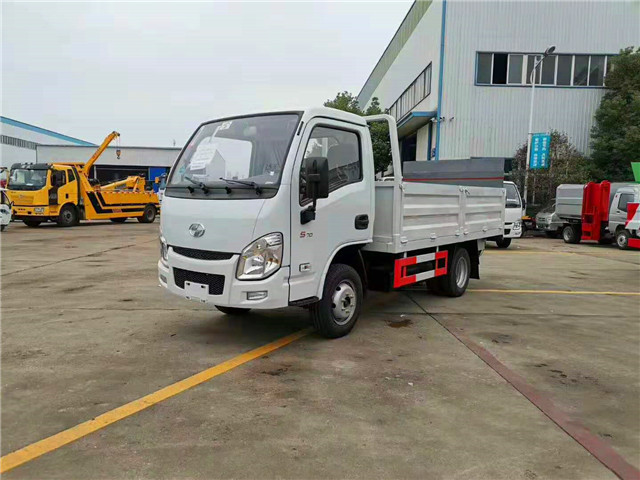 上汽跃进小福星桶装垃圾运输车上市