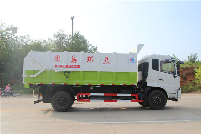 长沙益环环卫集团订购一台东风天锦18方对接垃圾车