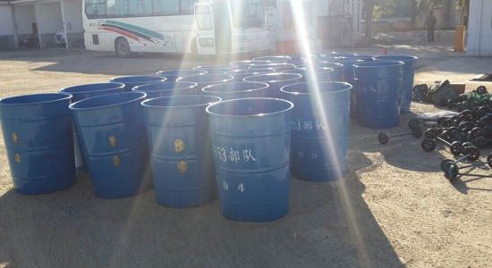 73653部队订购一台福田3方挂桶垃圾车和50个冷扎钢垃圾桶