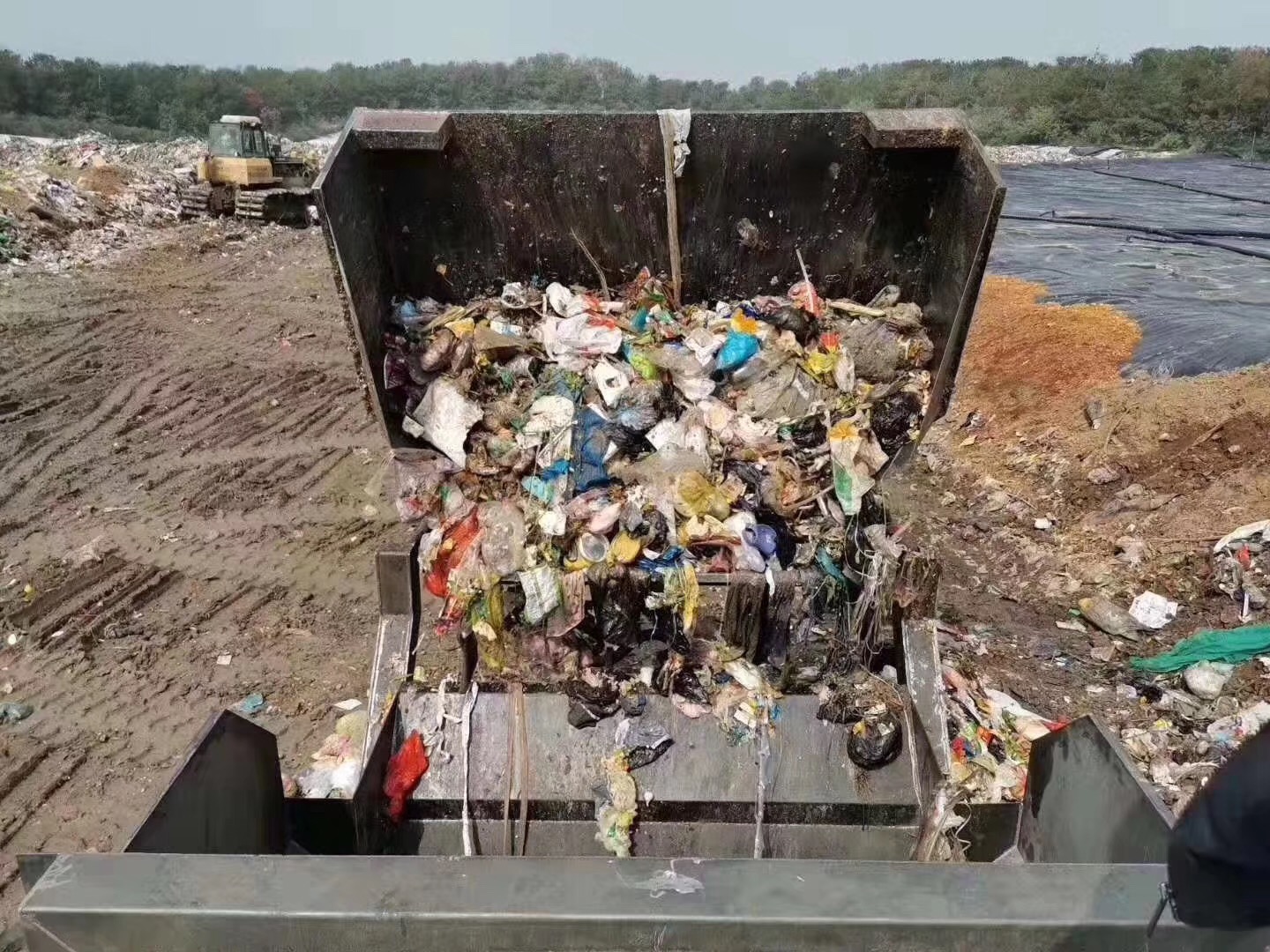 杭州环卫局现场观看订购移动压缩垃圾站10台