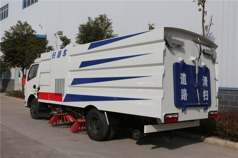 道路清扫车系列中扫路车、洗扫车、吸尘车有哪些区别?
