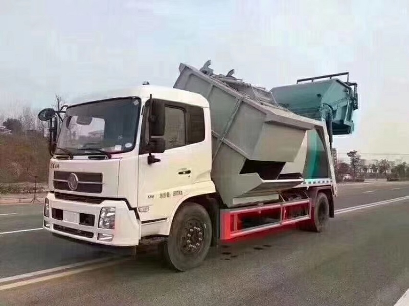 东风天锦分捡垃圾运输车_垃圾分类新型车型
