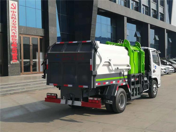 程力环卫车厂针对客户反馈自装卸垃圾车的性能不足做出调整