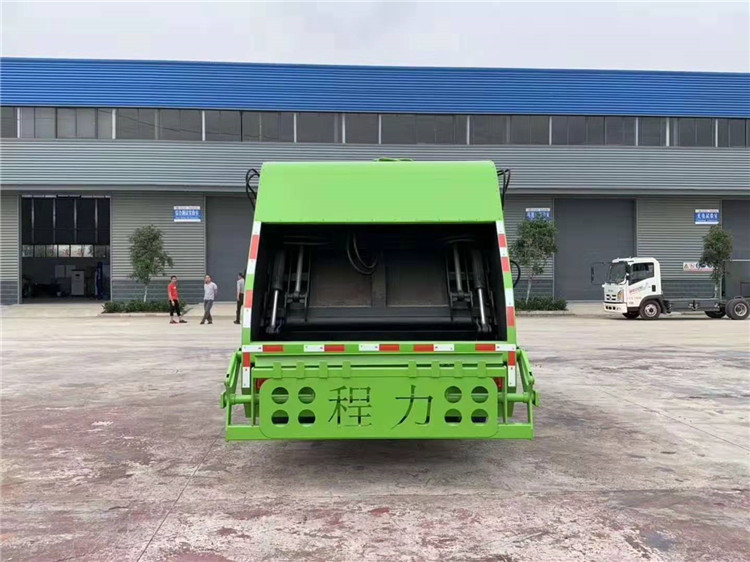 8方电动压缩垃圾车