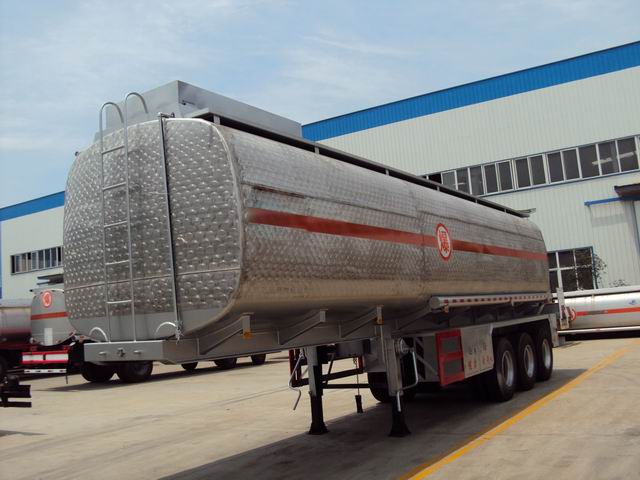 贵州一物流公司在我厂一次性采购12台不锈钢化工