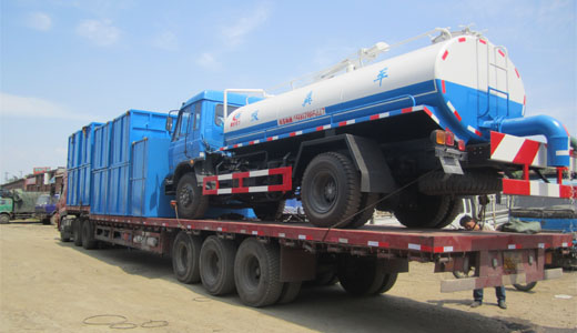 内蒙古巴彦淖尔某煤矿企业购买的垃圾车和吸粪