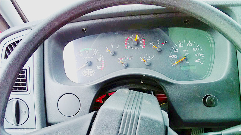 准备发往安徽滁州的一汽解放平板运输车