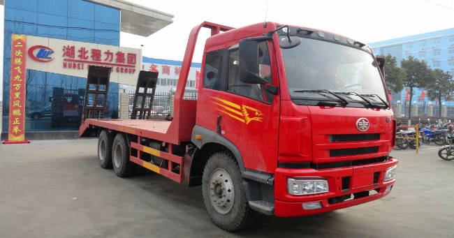 湖南长沙用户五一到我厂定购一台解放后双桥平