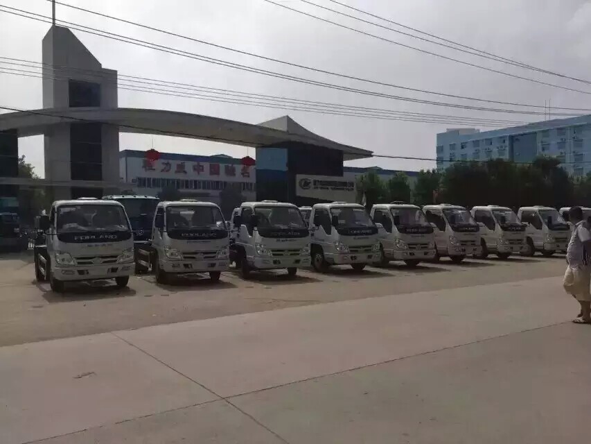 这就是实力——程力42台车厢可卸式垃圾车发往用